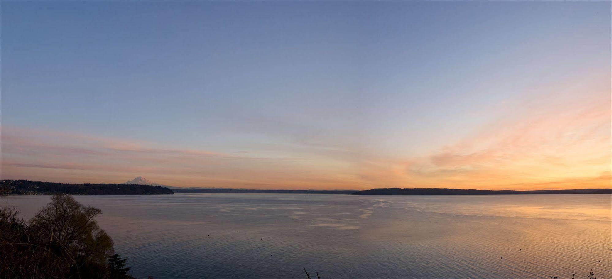 Three Tree Point Bed And Breakfast Burien Екстер'єр фото